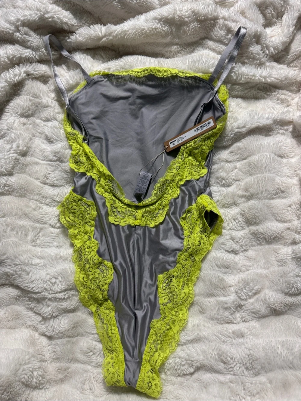 SKIMS LACE SWIM CAMI ONE PIECE | CHROME XXSMALL